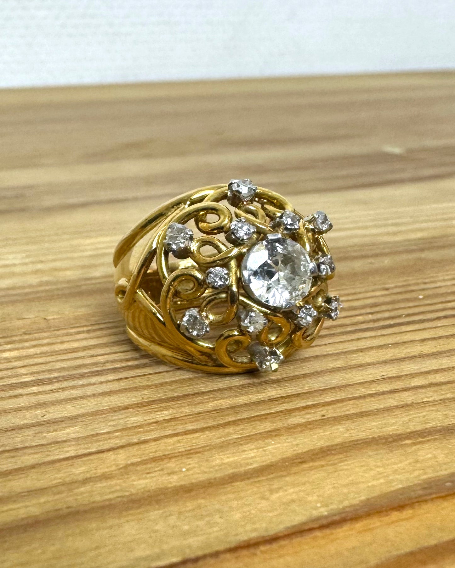 Bague or jaune et diamants