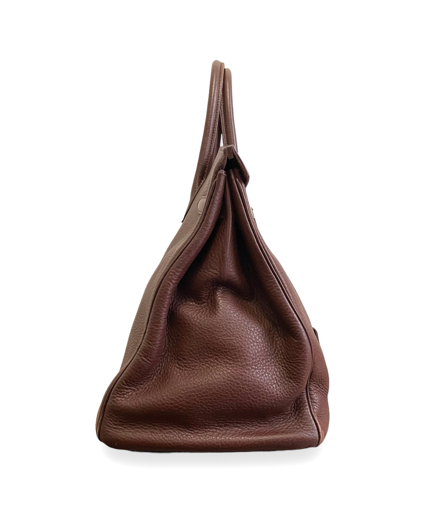 Sublime sac Hermès Birkin 40 en cuir togo cacao et sa bijouterie argentée. Dans un état exceptionnel.