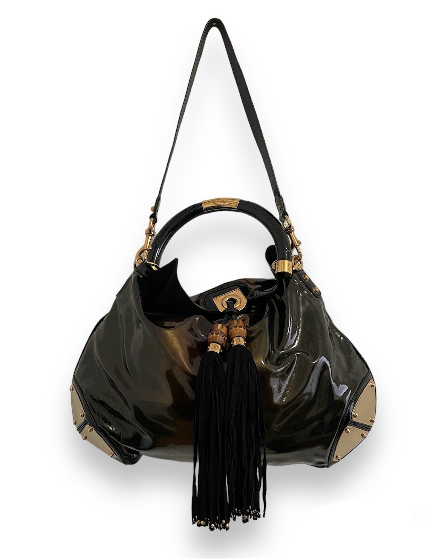 Sac Gucci Indy en cuir vernis noir et sa anse en bambou noir