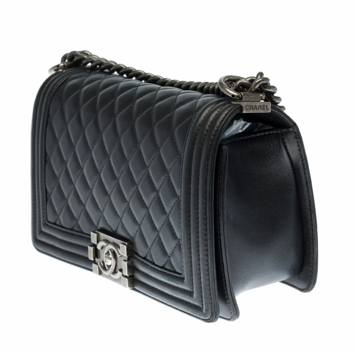 Sac Chanel Boy en cuir noir