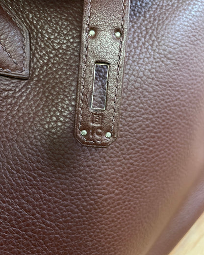 Sublime sac Hermès Birkin 40 en cuir togo cacao et sa bijouterie argentée. Dans un état exceptionnel. 