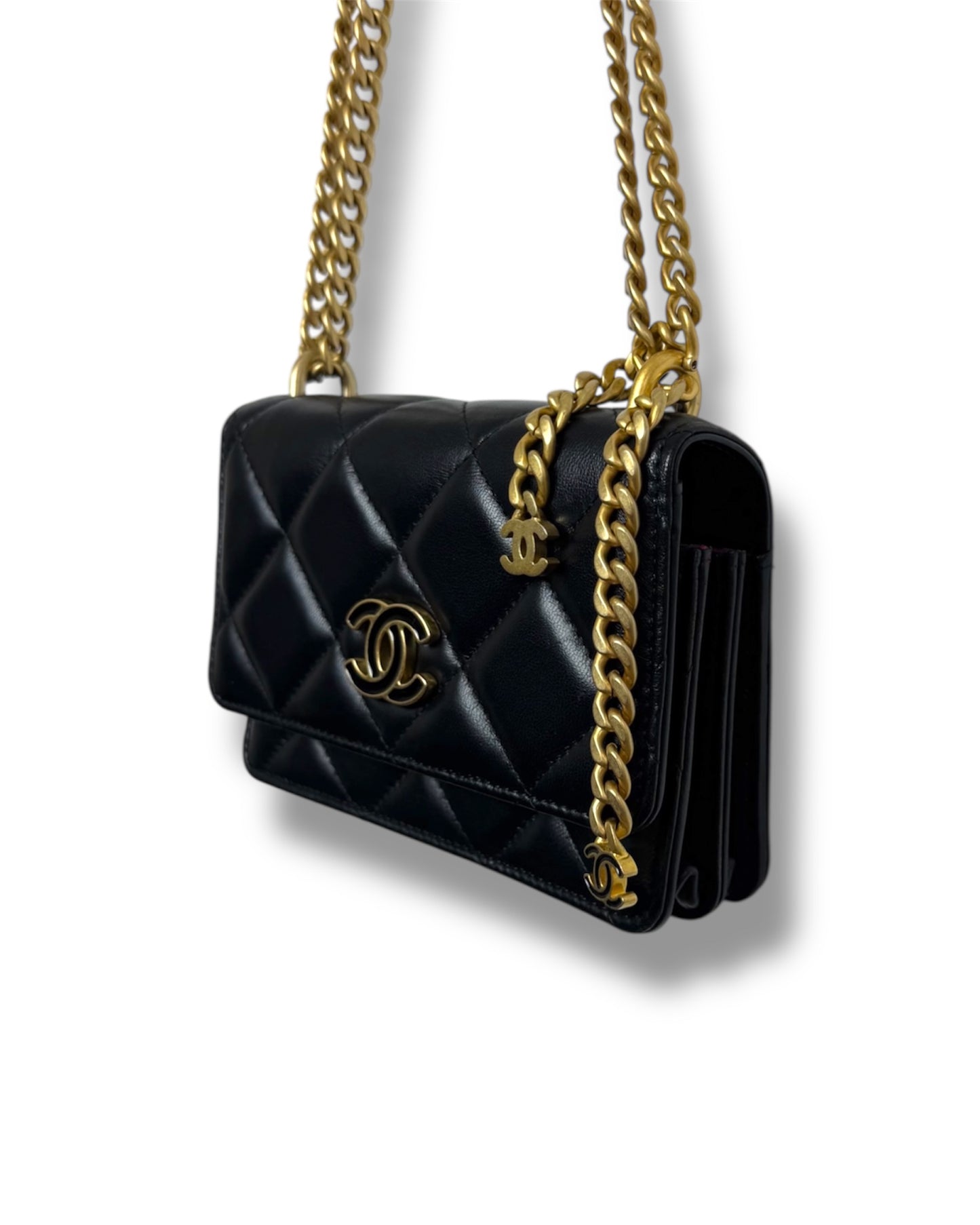 Sac Chanel Wallet on chain en cuir noir