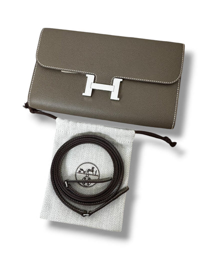 Pochette Hermès Constance To Go en cuir epsom taupe