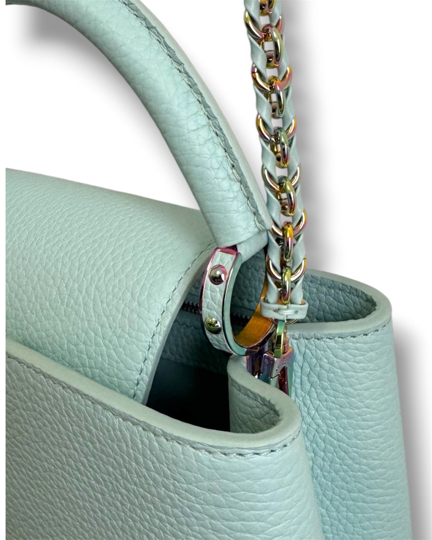 Sac Louis Vuitton Capucines BB en cuir turquoise