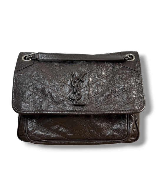 Sac Saint Laurent Niki medium cuir froissé marron