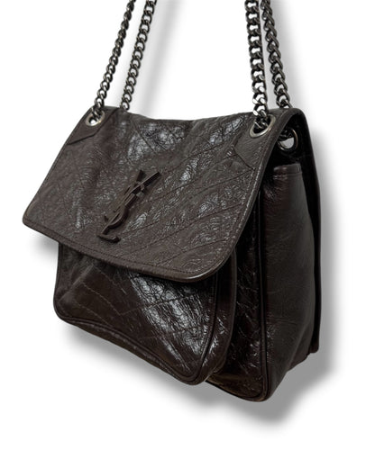 Sac Saint Laurent Niki medium cuir froissé marron