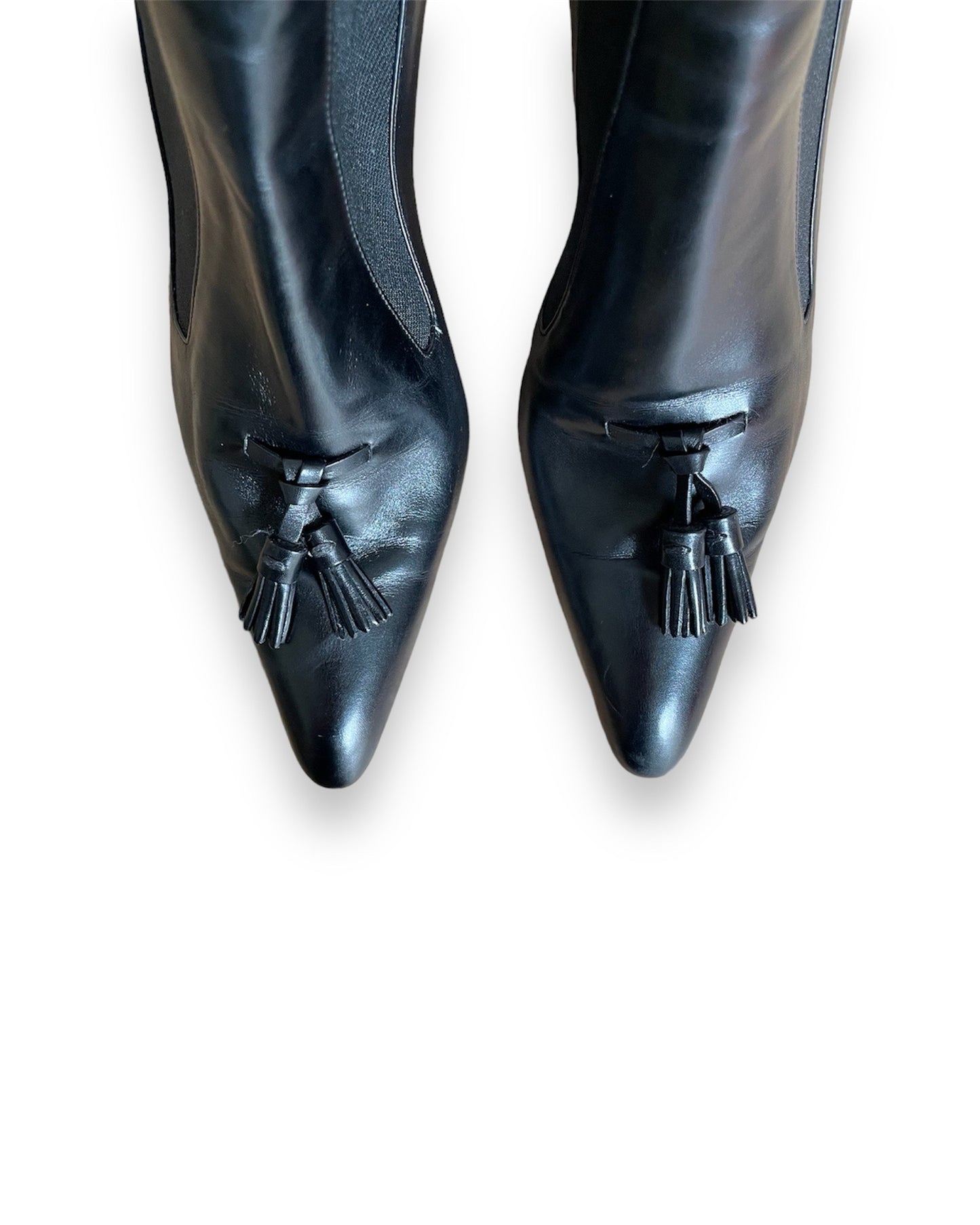 Bottines Yves Saint Laurent en cuir noir vintage.